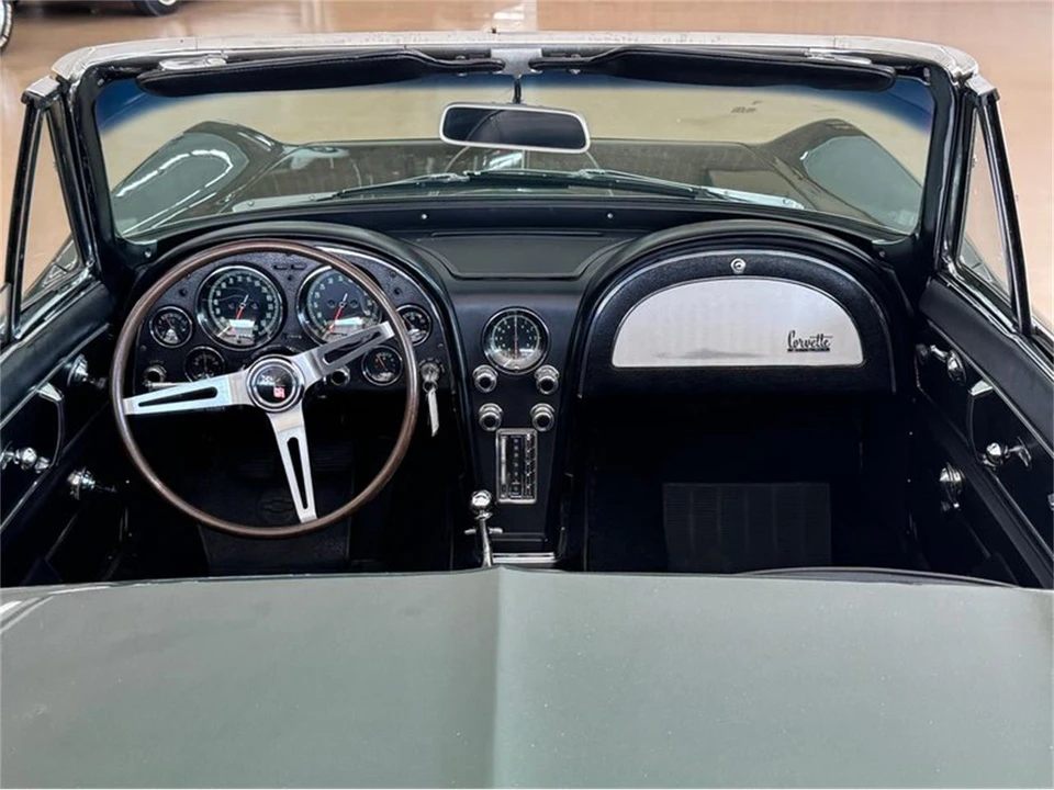 1967 Chevrolet Corvette C2 - Image 11 of 19