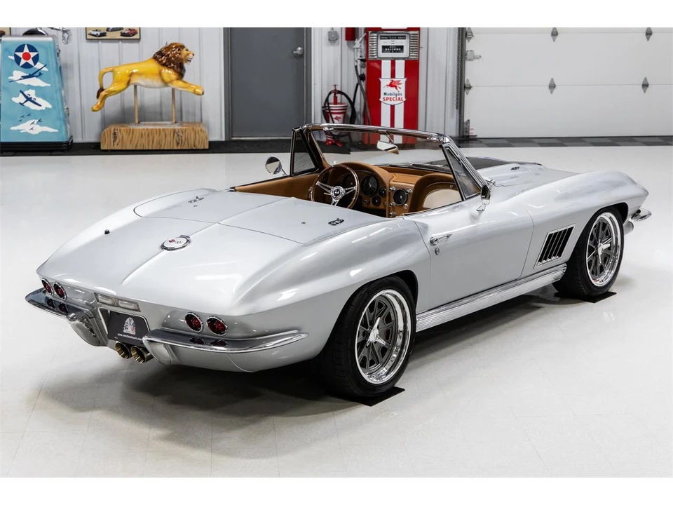 1967 Chevrolet Corvette C2 - Image 2 of 10