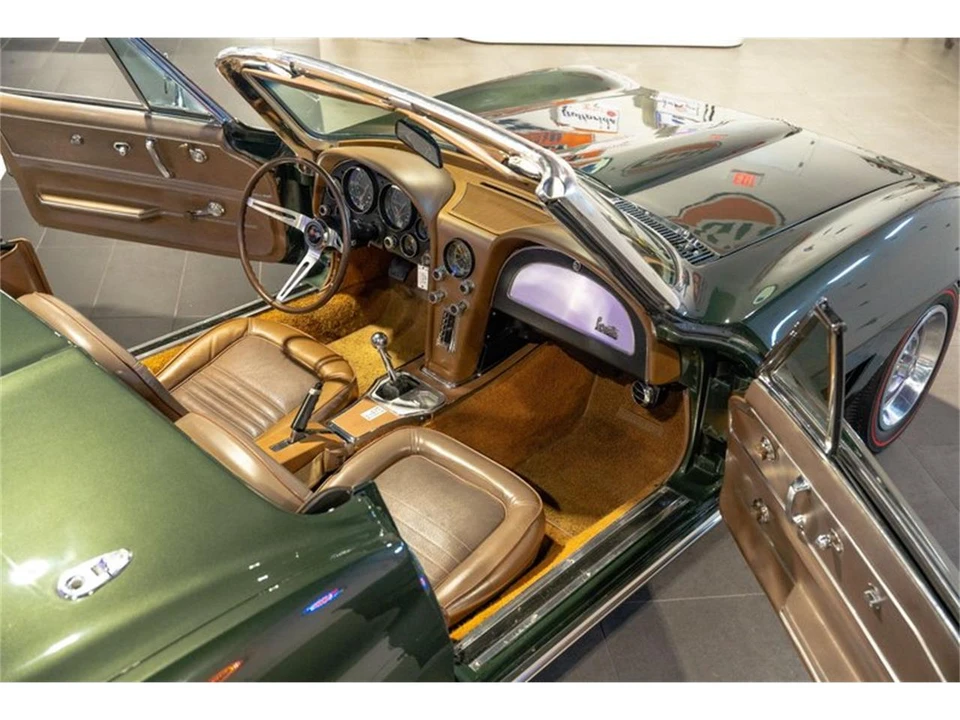 1967 Chevrolet Corvette C2 - Image 28 of 31