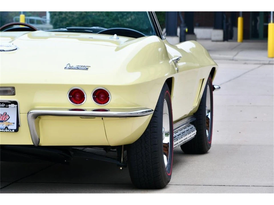 1967 Chevrolet Corvette C2 - Image 25 of 31