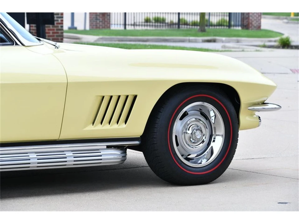 1967 Chevrolet Corvette C2 - Image 30 of 31
