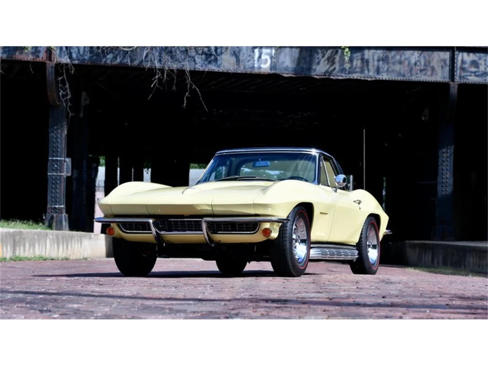 1967 Chevrolet Corvette C2 - Image 2 of 31