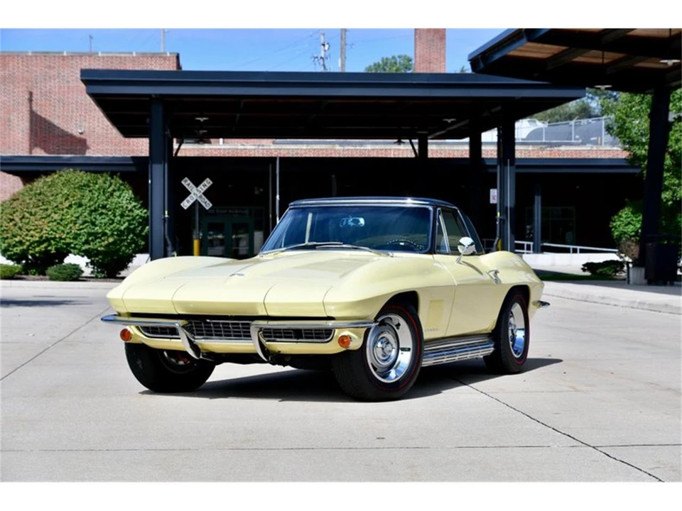 1967 Chevrolet Corvette C2 - Image 3 of 31