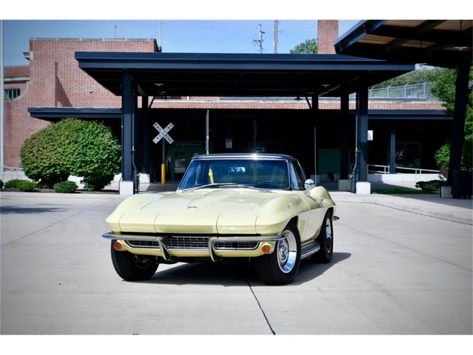 1967 Chevrolet Corvette C2 - Image 4 of 31