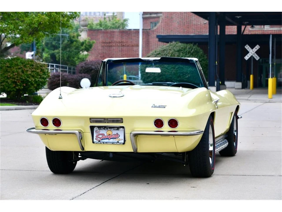 1967 Chevrolet Corvette C2 - Image 24 of 31