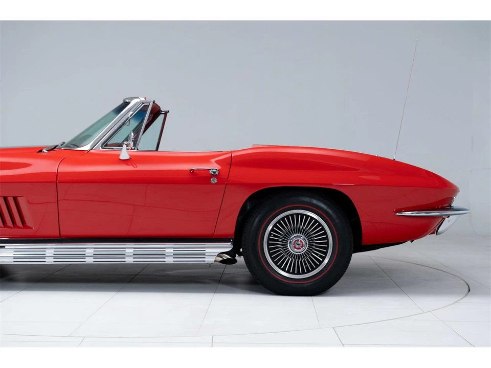 1967 Chevrolet Corvette C2 - Image 19 of 31