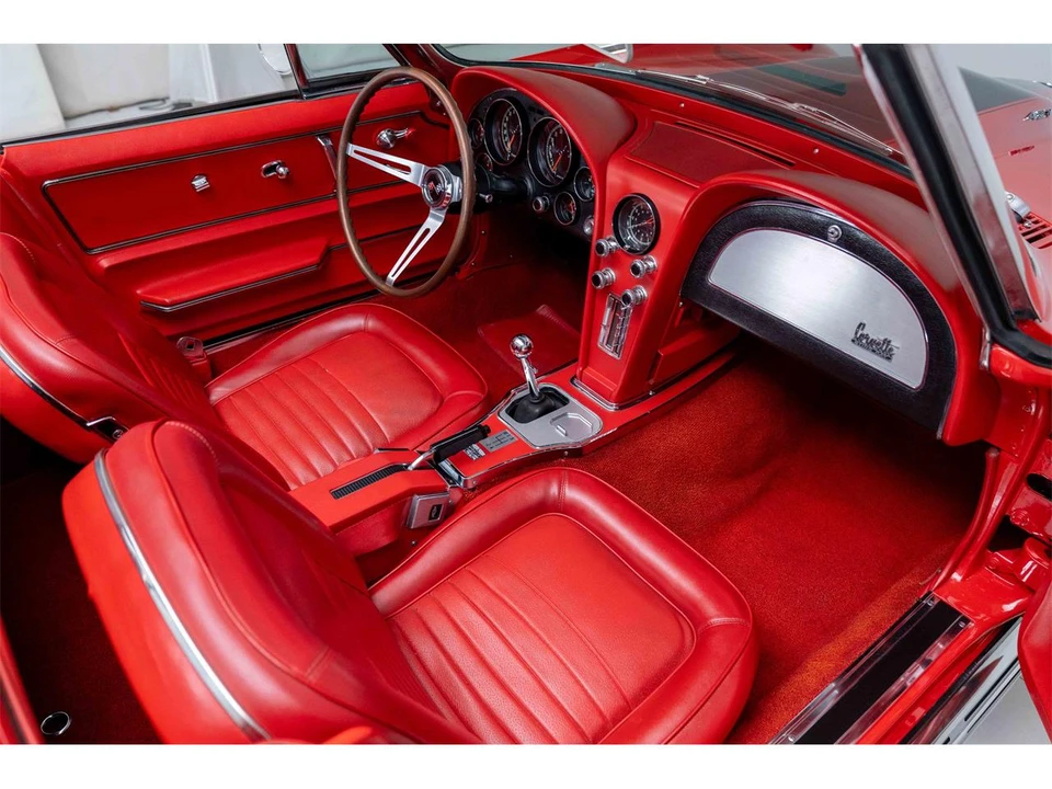 1967 Chevrolet Corvette C2 - Image 27 of 31