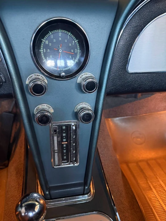 1967 Chevrolet Corvette C2 - Image 23 of 31