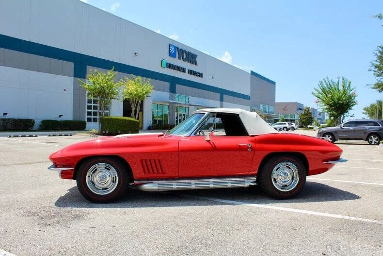 1967 Chevrolet Corvette C2 - Image 10 of 31