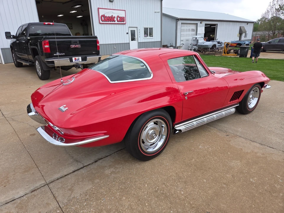 1967 Chevrolet Corvette C2 - Image 10 of 21