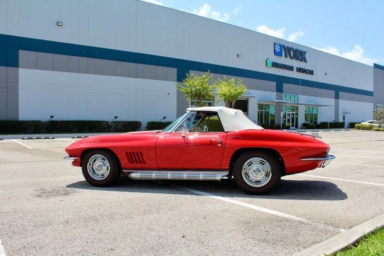 1967 Chevrolet Corvette C2 - Image 11 of 31