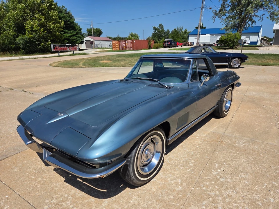 1967 Chevrolet Corvette C2 - Image 2 of 31