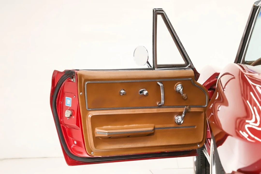 1967 Chevrolet Corvette C2 - Image 8 of 31