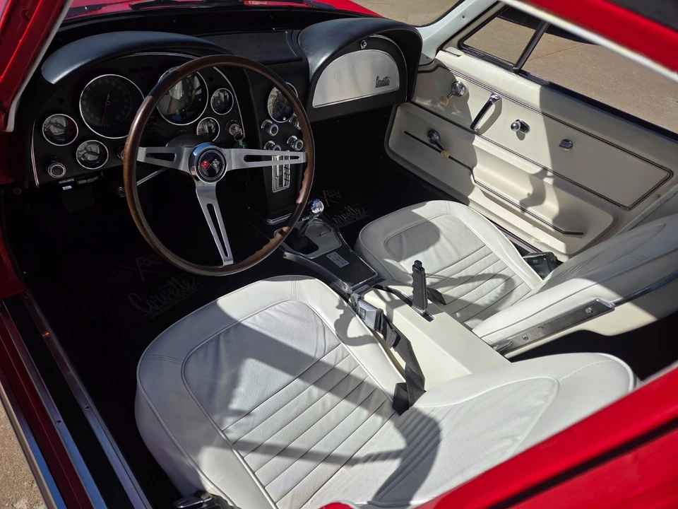 1967 Chevrolet Corvette C2 - Image 24 of 31