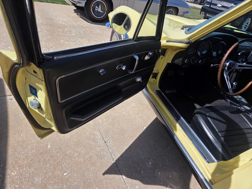 1967 Chevrolet Corvette C2 - Image 18 of 31