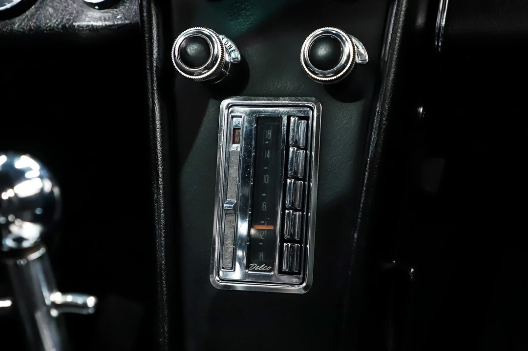 1967 Chevrolet Corvette C2 - Image 28 of 31