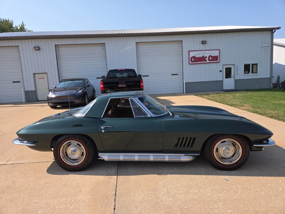 1967 Chevrolet Corvette C2 - Image 11 of 31