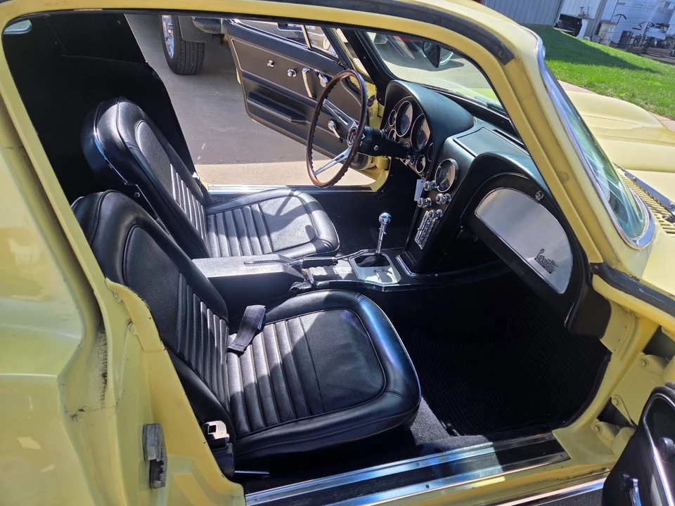 1967 Chevrolet Corvette C2 - Image 23 of 31