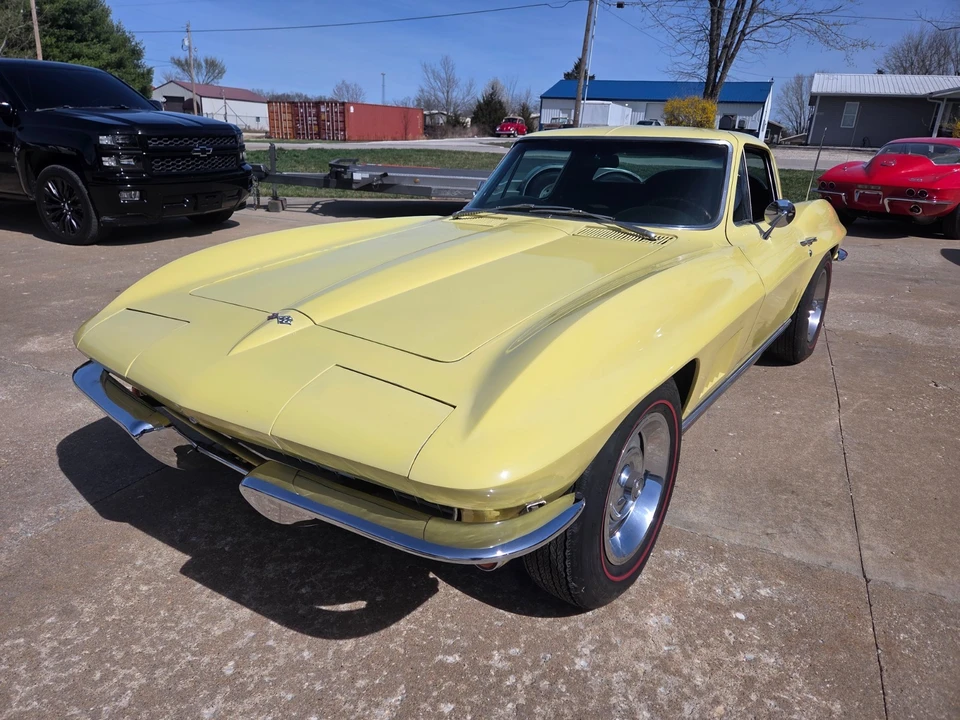 1967 Chevrolet Corvette C2 - Image 2 of 31