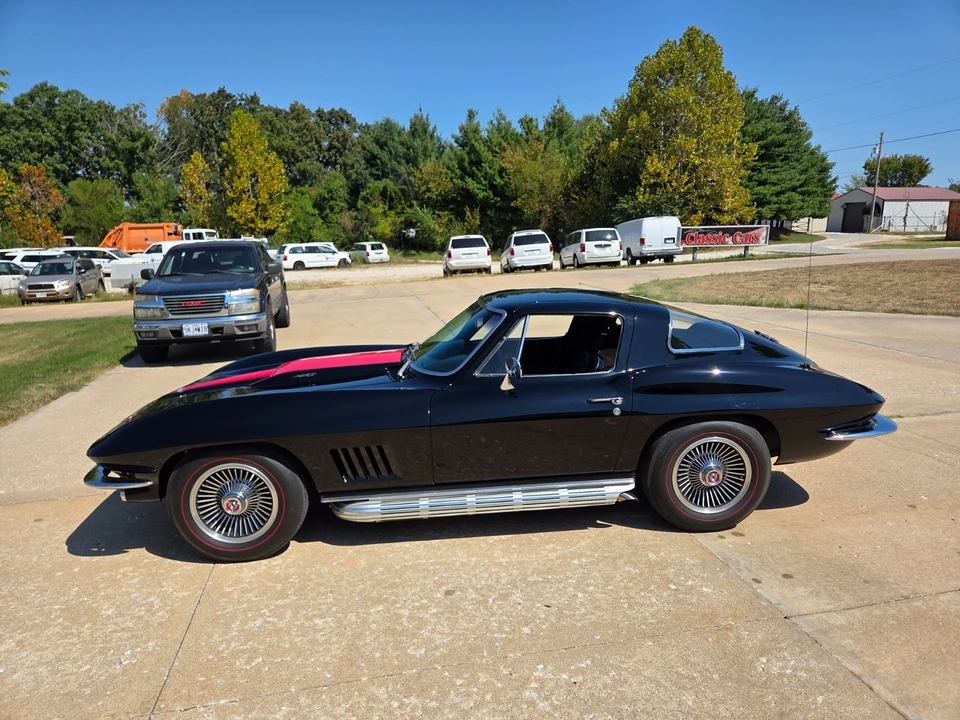 1967 Chevrolet Corvette C2 - Image 18 of 31