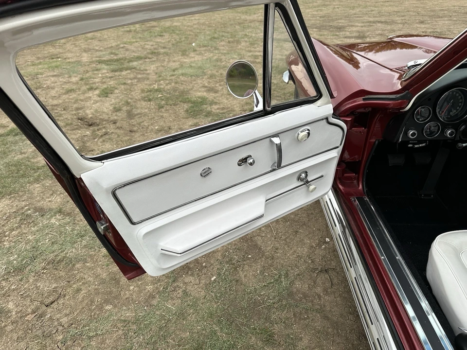 1967 Chevrolet Corvette C2 - Image 9 of 21