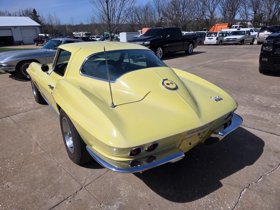 1967 Chevrolet Corvette C2 - Image 16 of 31