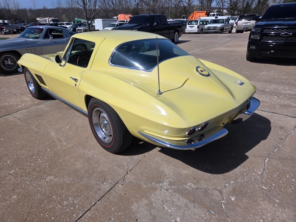 1967 Chevrolet Corvette C2 - Image 17 of 31