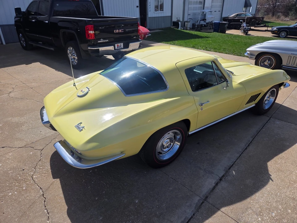 1967 Chevrolet Corvette C2 - Image 11 of 31