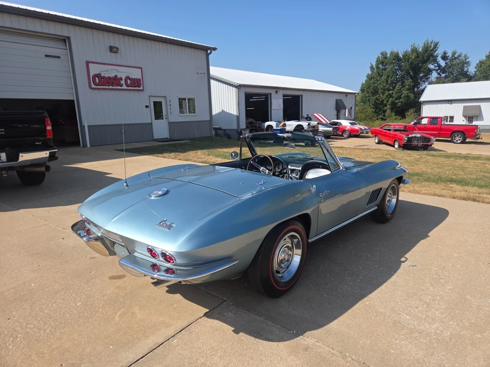 1967 Chevrolet Corvette C2 - Image 27 of 31