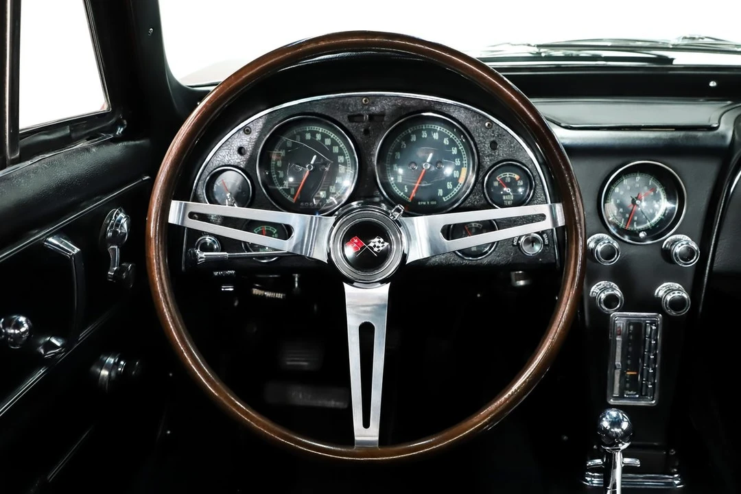 1967 Chevrolet Corvette C2 - Image 17 of 31