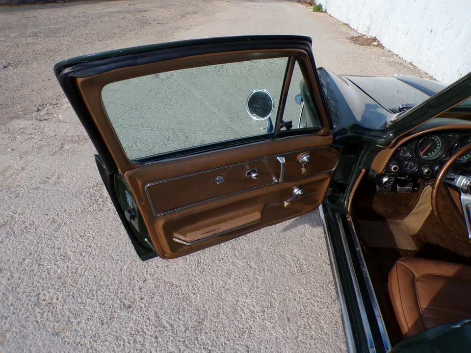 1967 Chevrolet Corvette C2 - Image 8 of 21