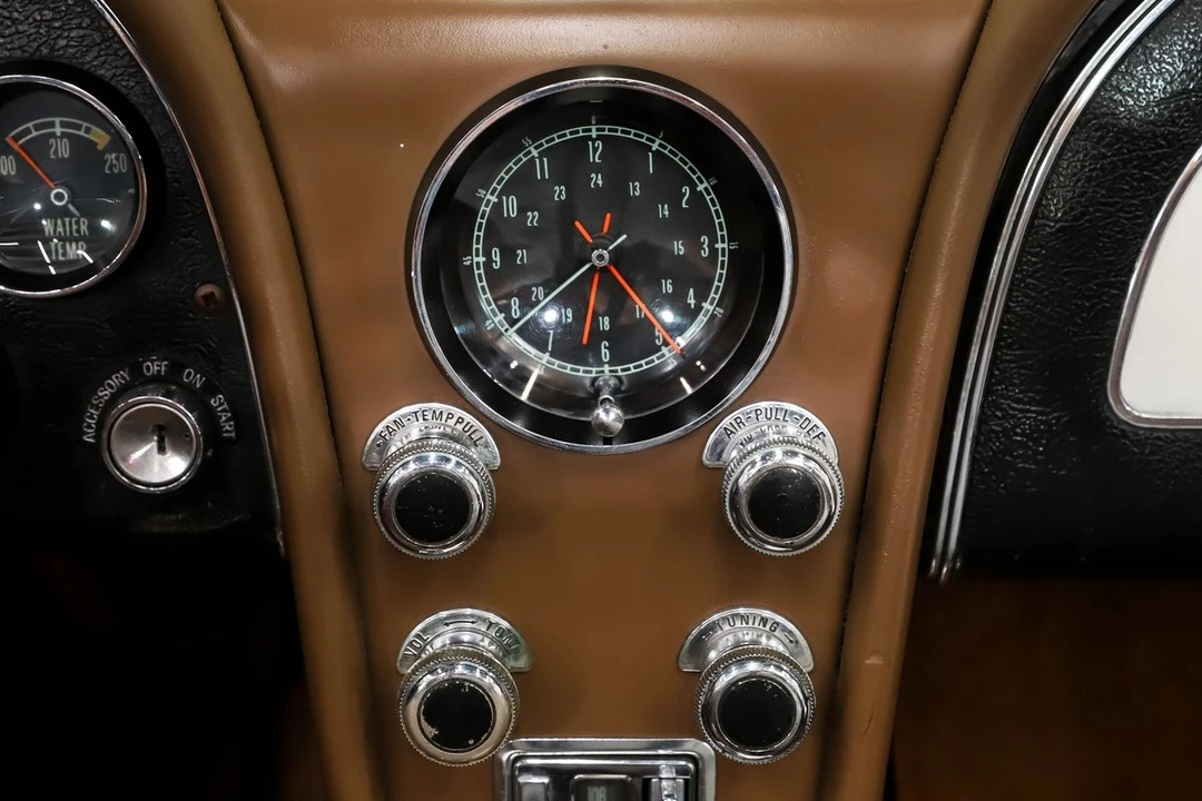 1967 Chevrolet Corvette C2 - Image 23 of 31