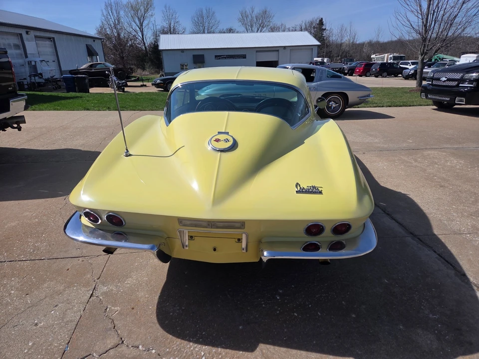 1967 Chevrolet Corvette C2 - Image 14 of 31