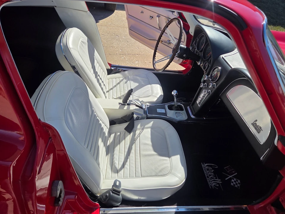 1967 Chevrolet Corvette C2 - Image 26 of 31