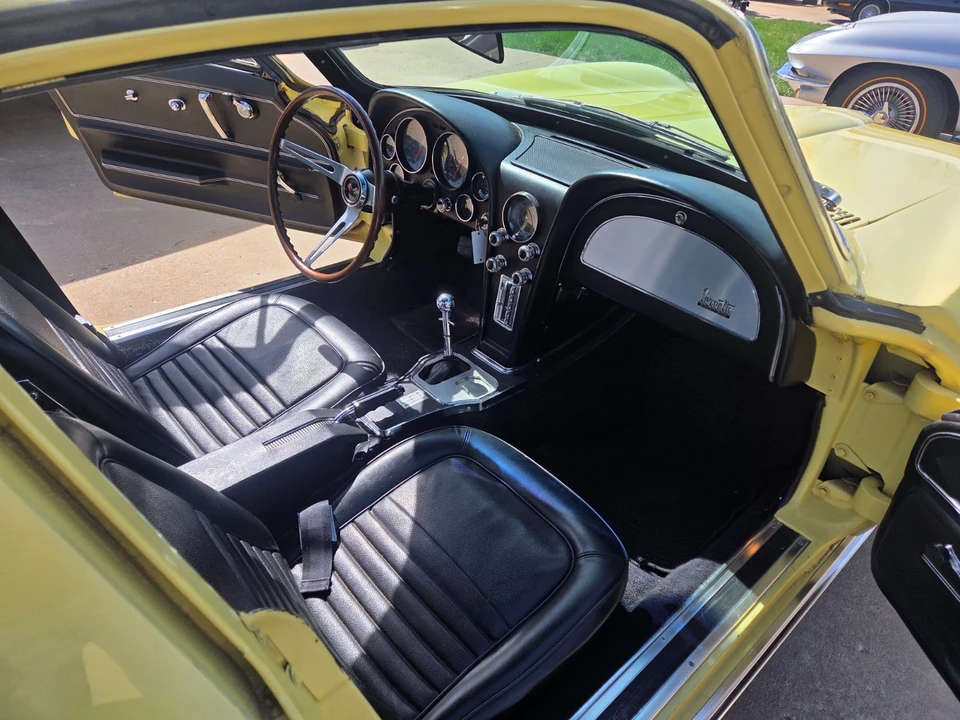 1967 Chevrolet Corvette C2 - Image 24 of 31