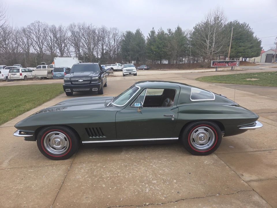 1967 Chevrolet Corvette C2 - Image 16 of 21
