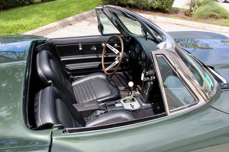 1967 Chevrolet Corvette C2 - Image 30 of 31