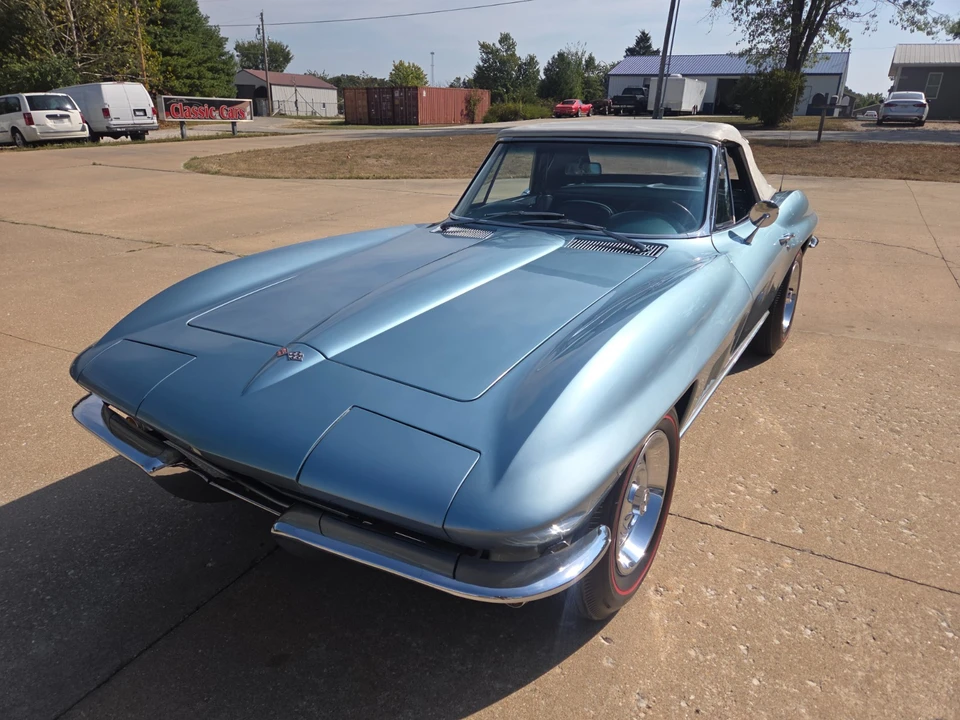 1967 Chevrolet Corvette C2 - Image 19 of 31