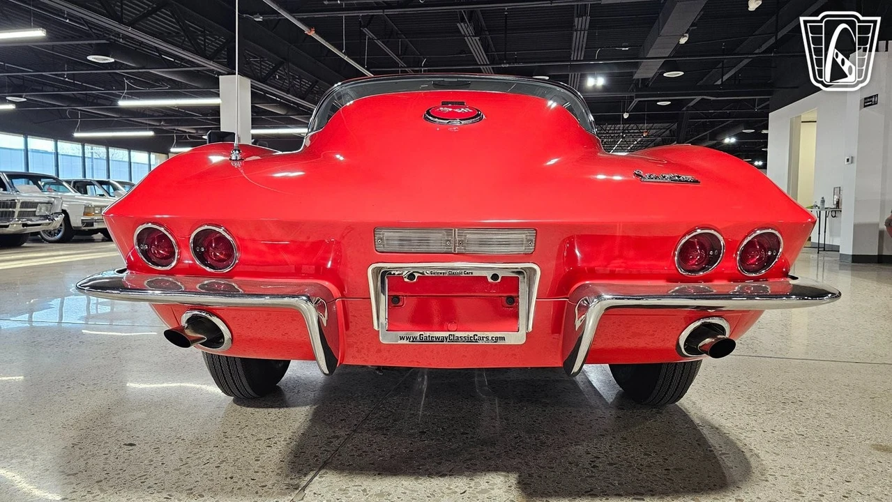 1967 Chevrolet Corvette C2 - Image 10 of 12
