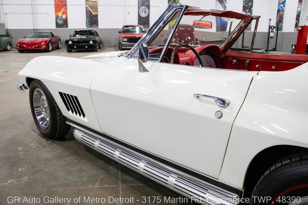 1967 Chevrolet Corvette C2 - Image 23 of 31