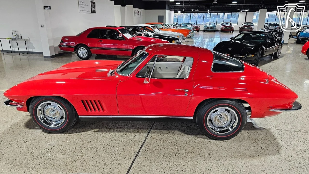 1967 Chevrolet Corvette C2 - Image 5 of 12