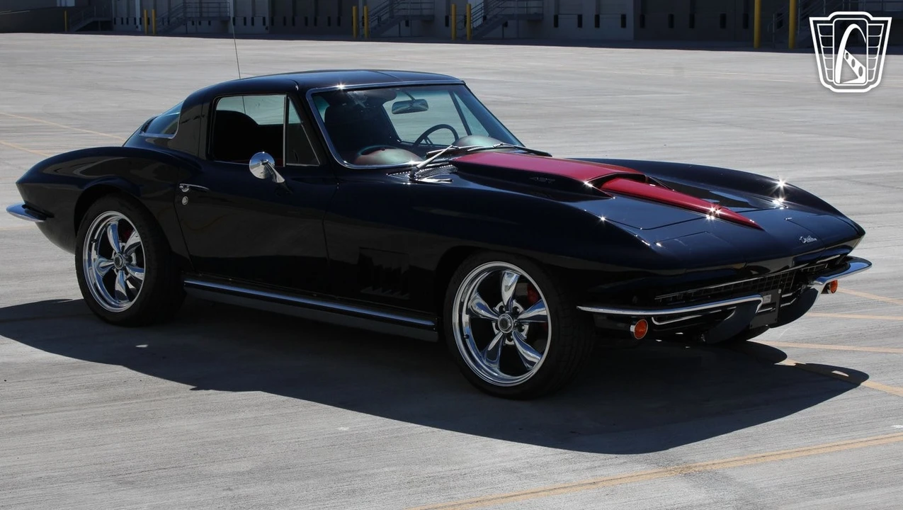 1967 Chevrolet Corvette C2 - Image 4 of 12