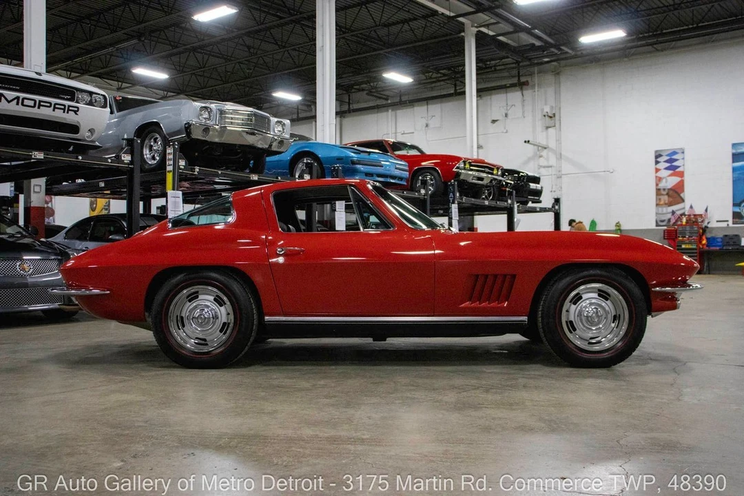 1967 Chevrolet Corvette C2 - Image 8 of 12