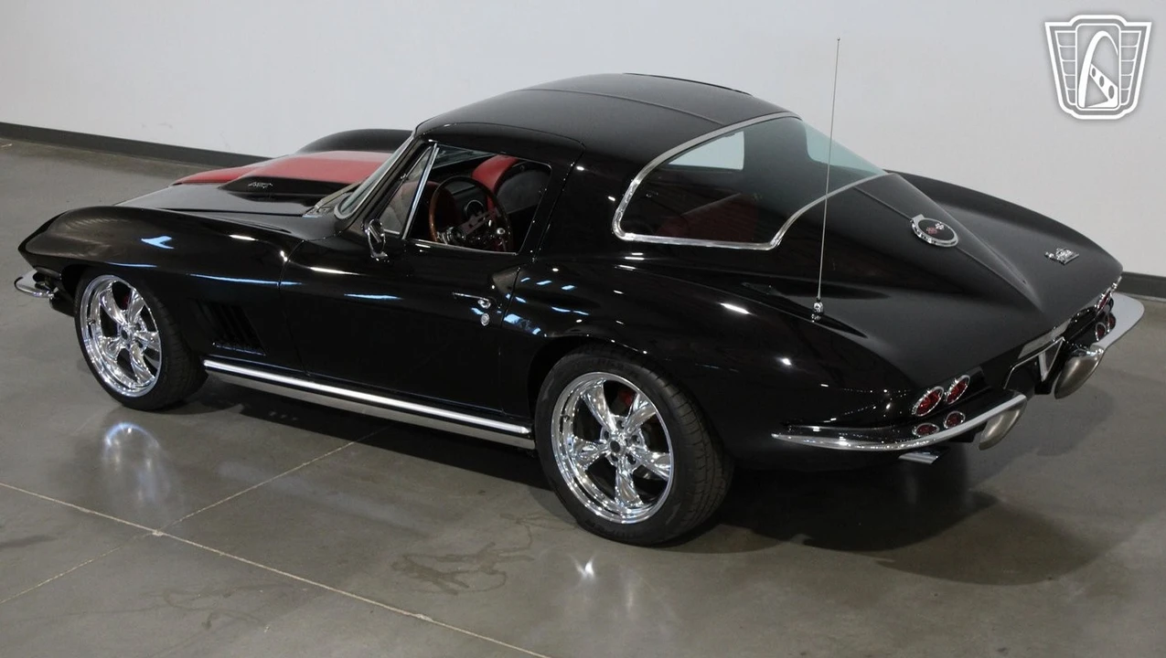 1967 Chevrolet Corvette C2 - Image 11 of 12