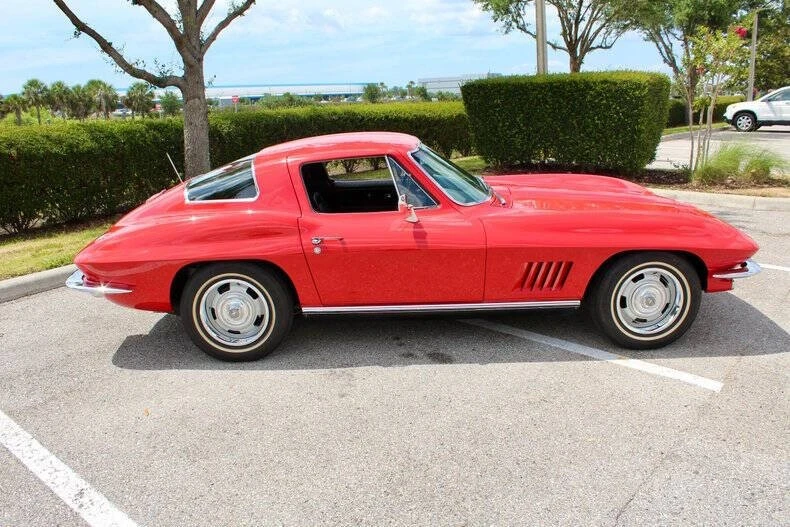 1967 Chevrolet Corvette C2 - Image 19 of 31