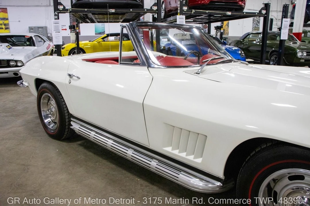 1967 Chevrolet Corvette C2 - Image 25 of 31