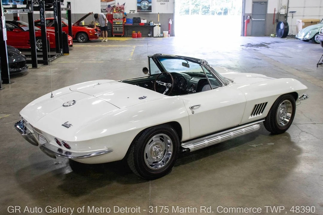 1967 Chevrolet Corvette C2 - Image 9 of 12