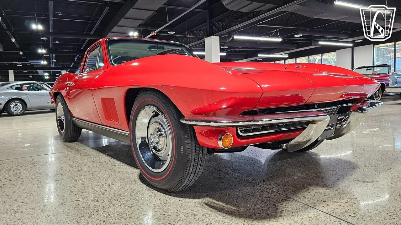 1967 Chevrolet Corvette C2 - Image 17 of 21