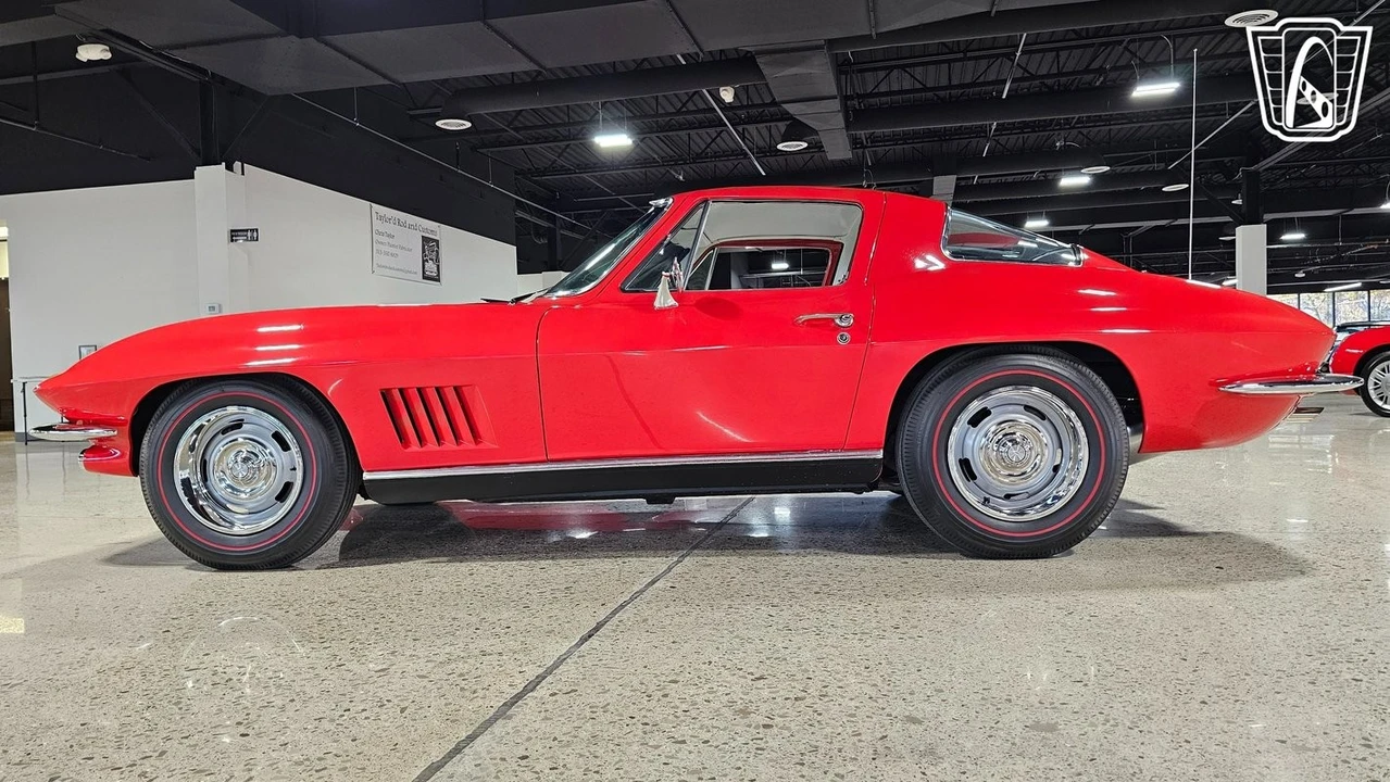 1967 Chevrolet Corvette C2 - Image 6 of 12