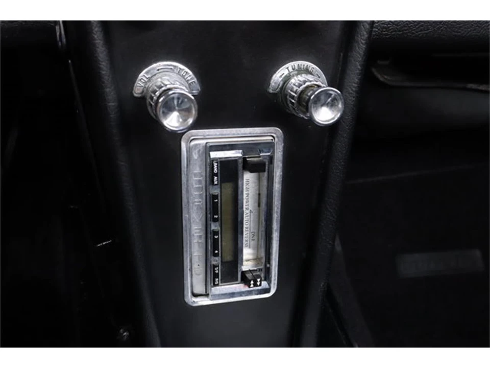 1967 Chevrolet Corvette C2 - Image 21 of 31